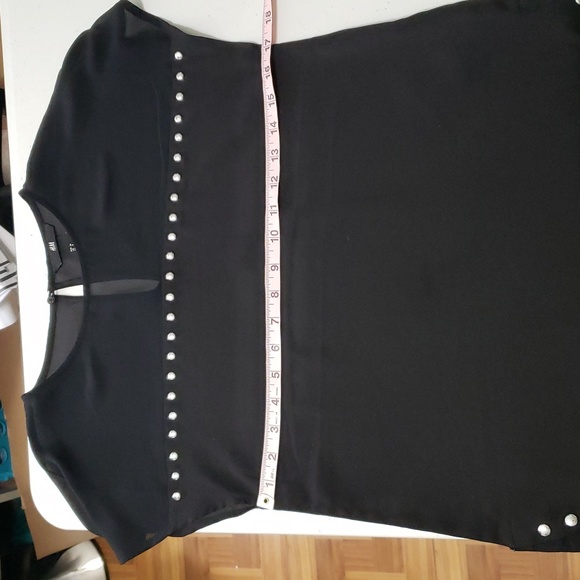 🐞H&M black studded blouse - Picture 9 of 11